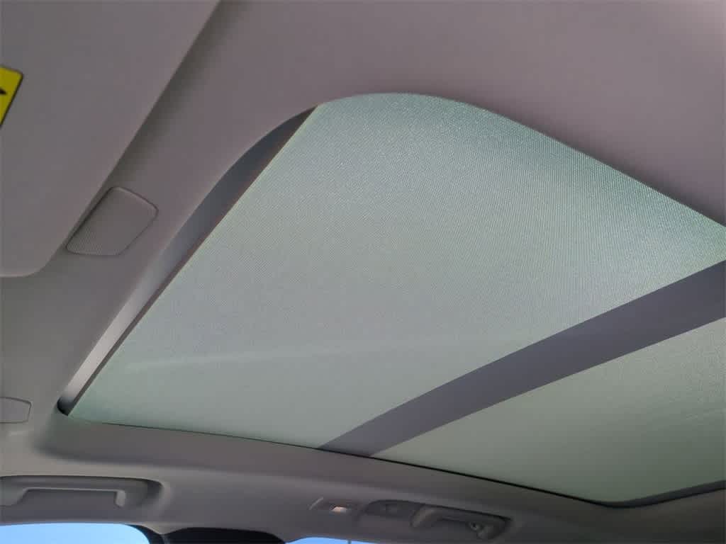 Thumbnail: 2026 Volvo XC90 - 17