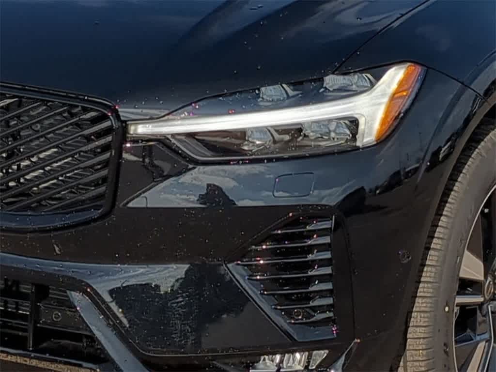 Thumbnail: 2026 Volvo XC60 - 10