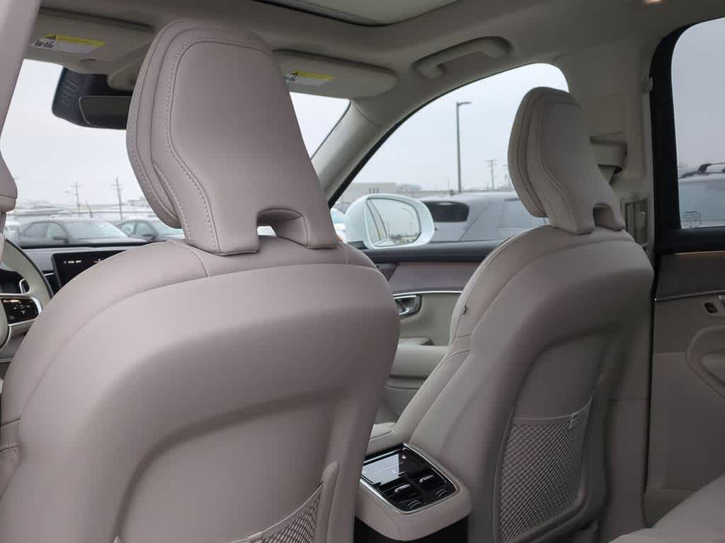 Thumbnail: 2026 Volvo XC90 - 16