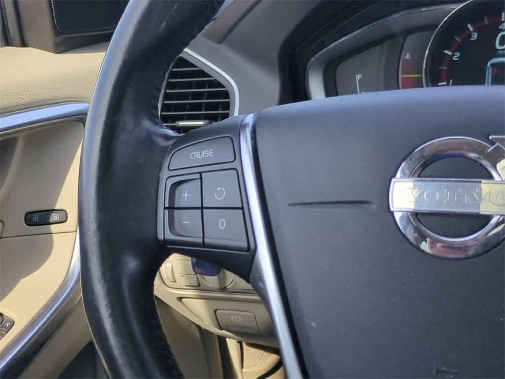 Thumbnail: 2014 Volvo XC60 - 24