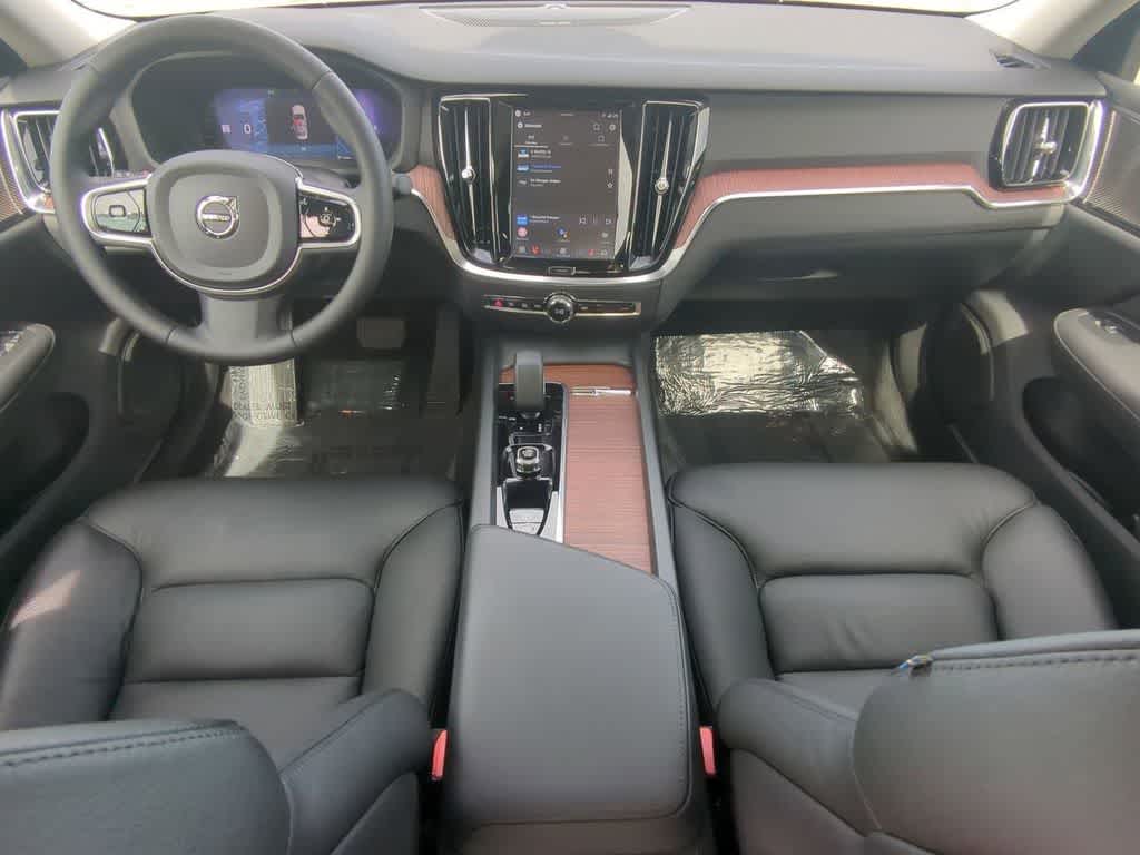 Thumbnail: 2023 Volvo S60 - 14