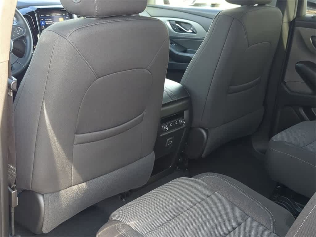 Thumbnail: 2024 Chevrolet Traverse - 17