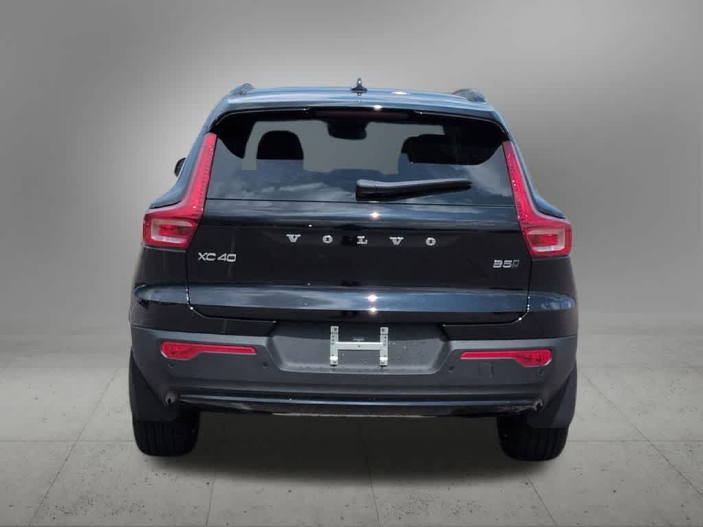 Thumbnail: 2026 Volvo XC40 - 5