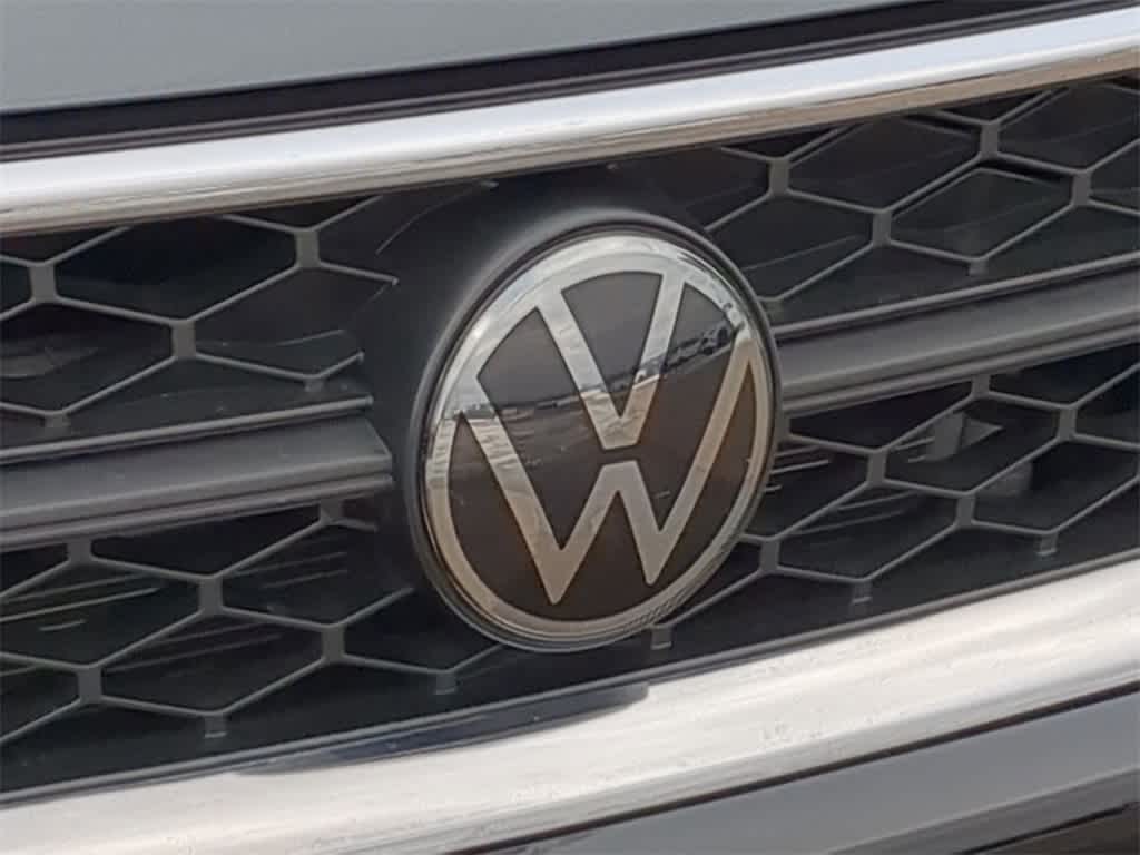 Thumbnail: 2024 Volkswagen Taos - 11