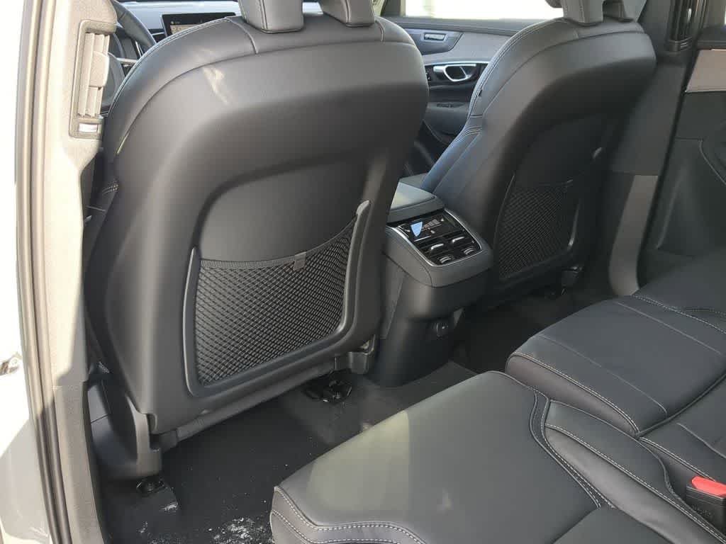 Thumbnail: 2026 Volvo XC90 - 17