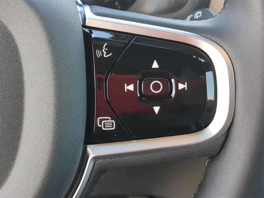 Thumbnail: 2026 Volvo XC90 - 23