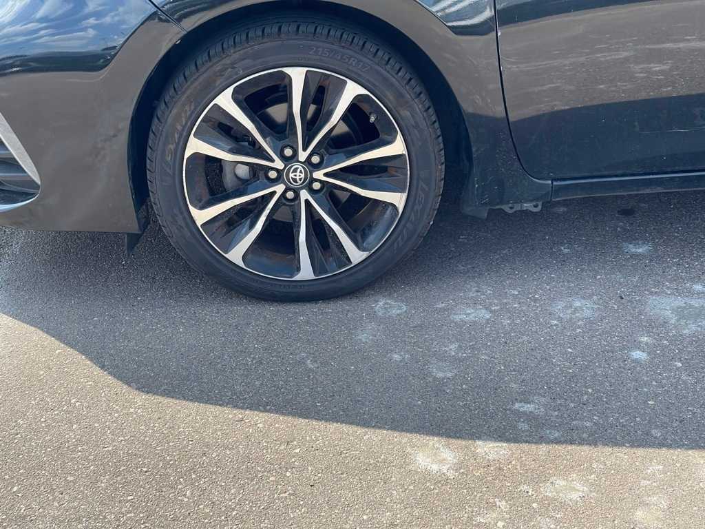 Thumbnail: 2018 Toyota Corolla - 16