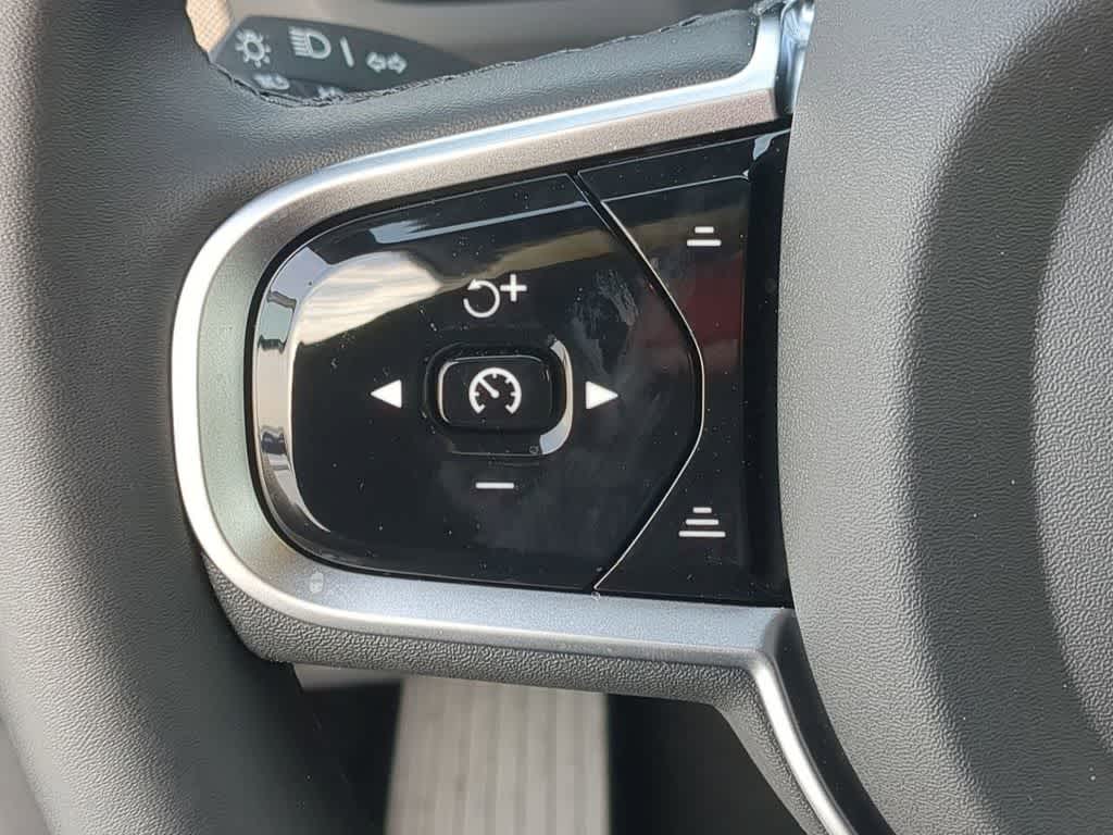 Thumbnail: 2026 Volvo XC90 - 15