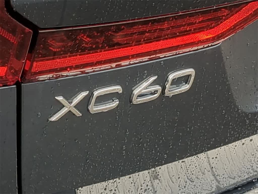 Thumbnail: 2026 Volvo XC60 - 12