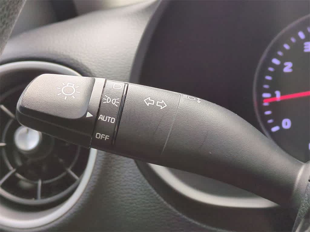 Thumbnail: 2020 Kia Forte - 25