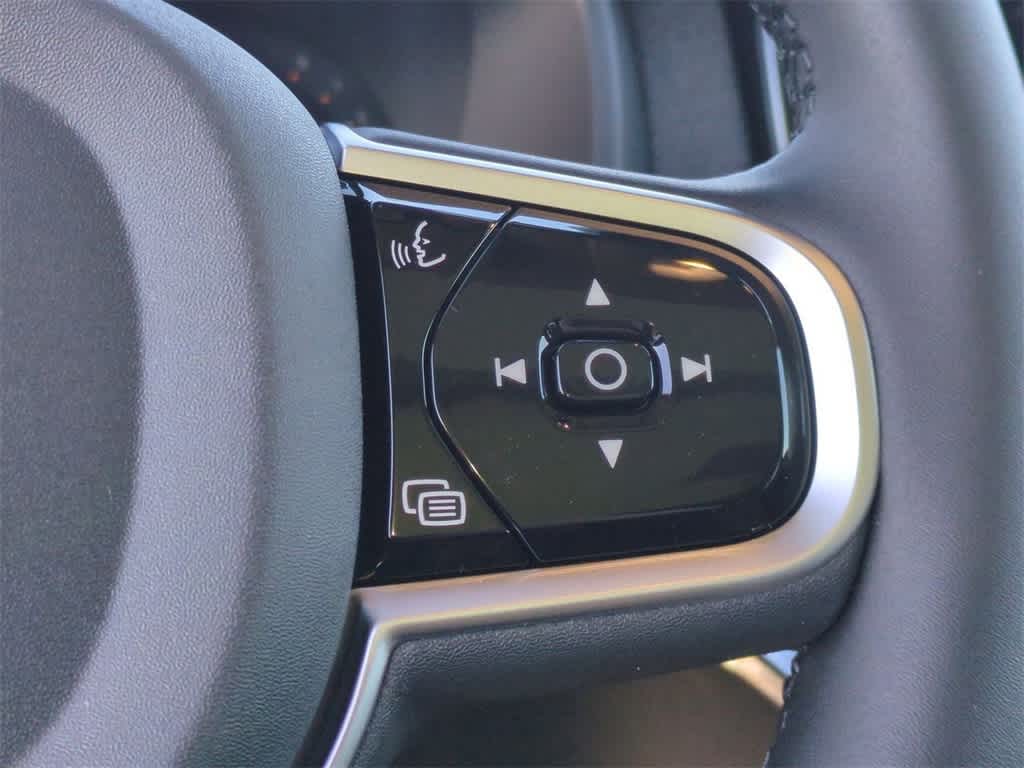 Thumbnail: 2026 Volvo XC90 - 17