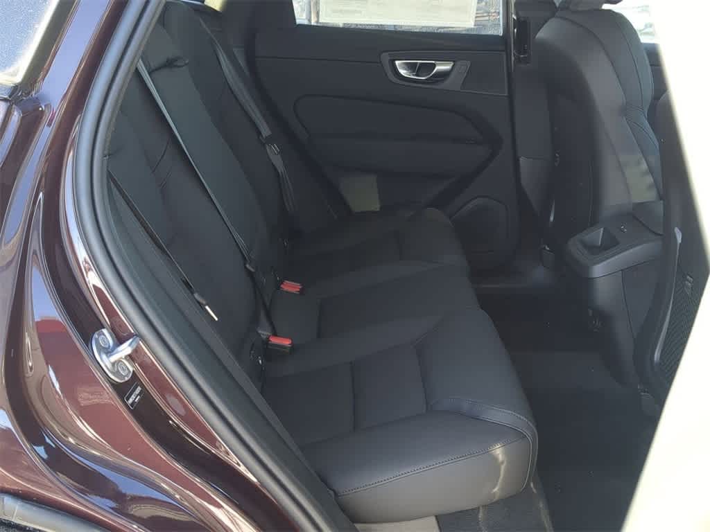 Thumbnail: 2026 Volvo XC60 - 18