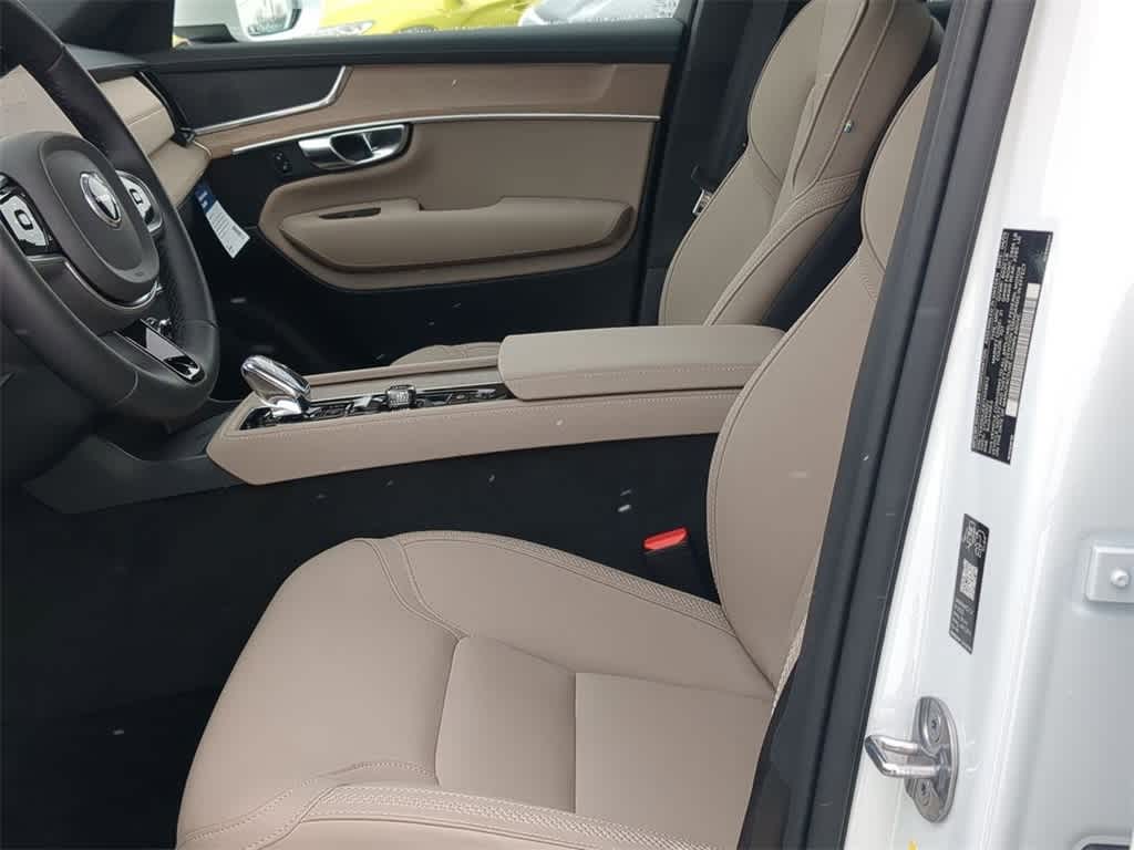 Thumbnail: 2026 Volvo XC90 - 15