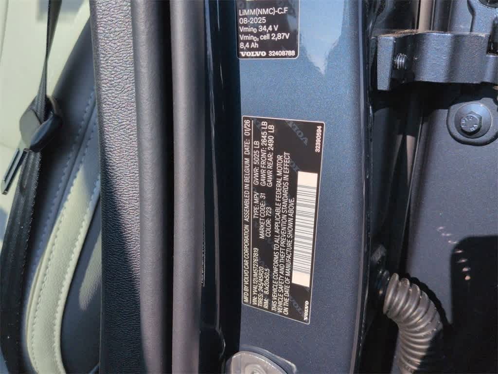 Thumbnail: 2026 Volvo XC40 - 35