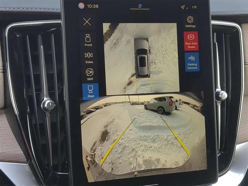 Thumbnail: 2026 Volvo XC90 - 21