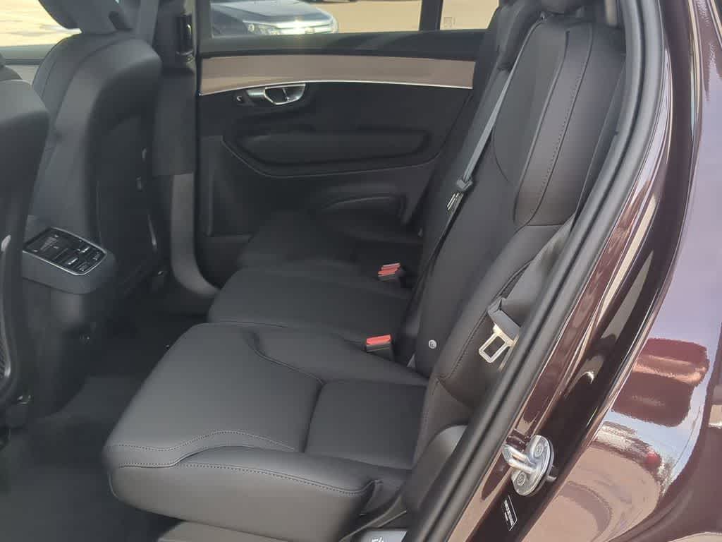 Thumbnail: 2026 Volvo XC90 - 18