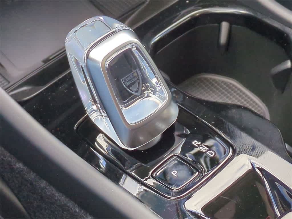 Thumbnail: 2026 Volvo XC40 - 31