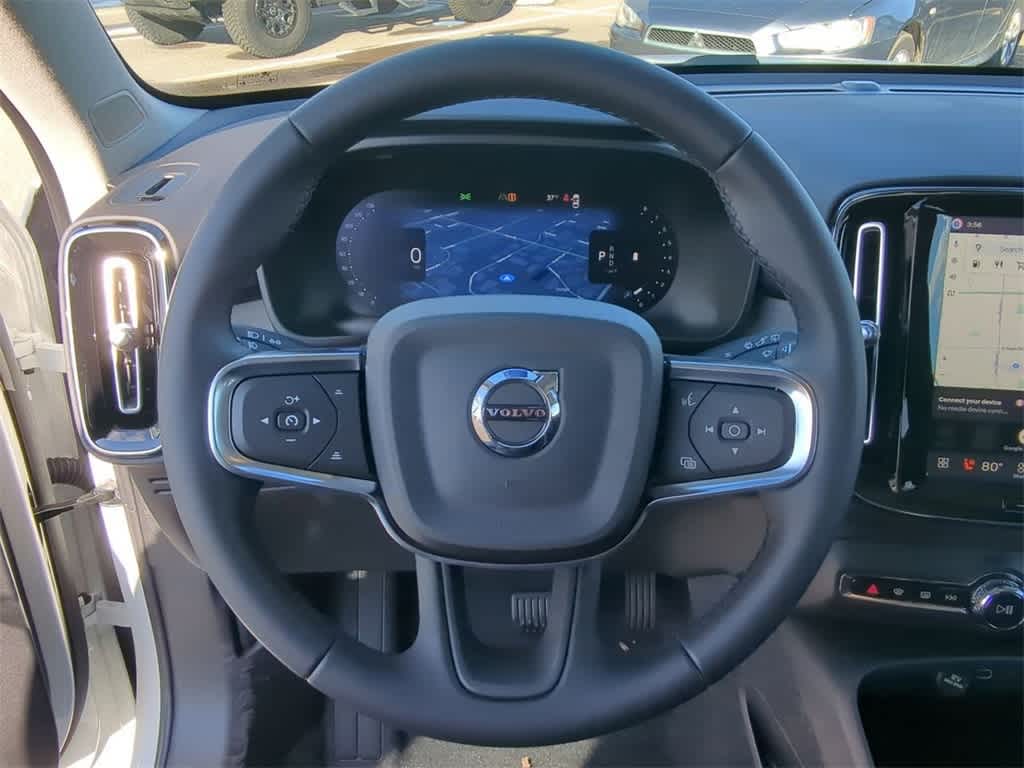 Thumbnail: 2026 Volvo XC40 - 21