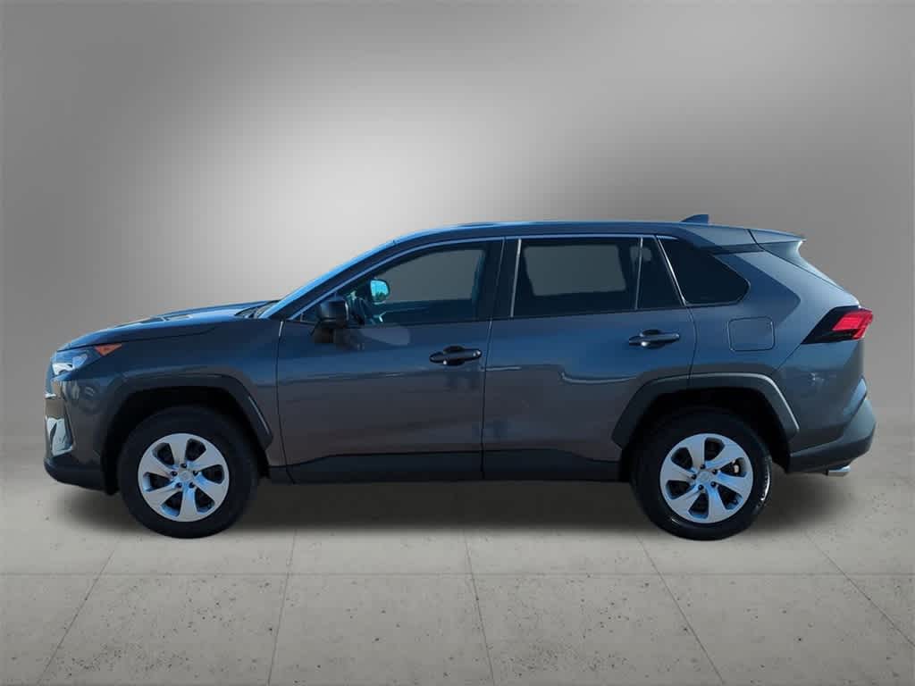 Thumbnail: 2022 Toyota RAV4 - 3