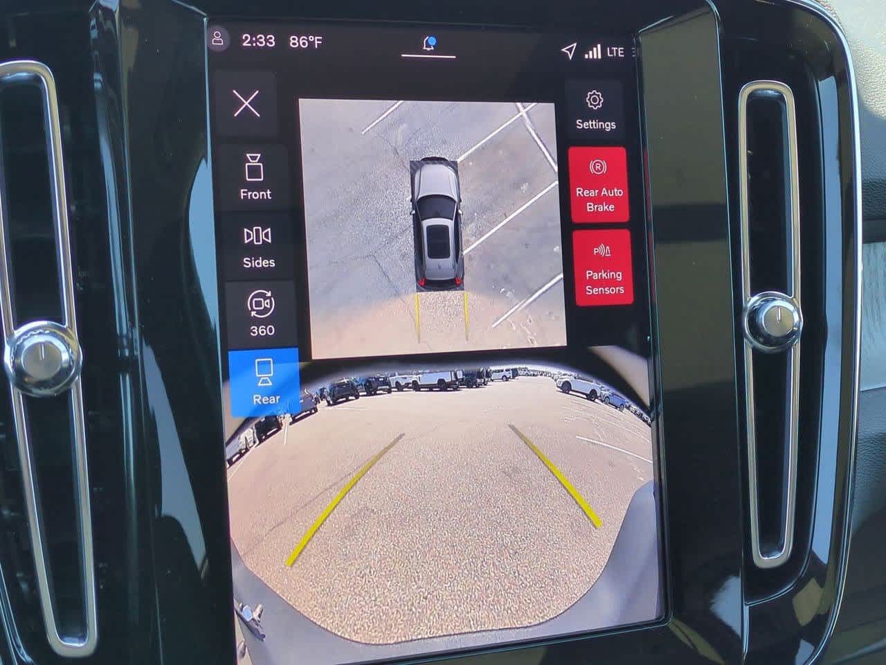 Thumbnail: 2026 Volvo XC40 - 29