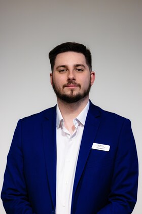 Staff member Carl Maddox from ID_ec2629