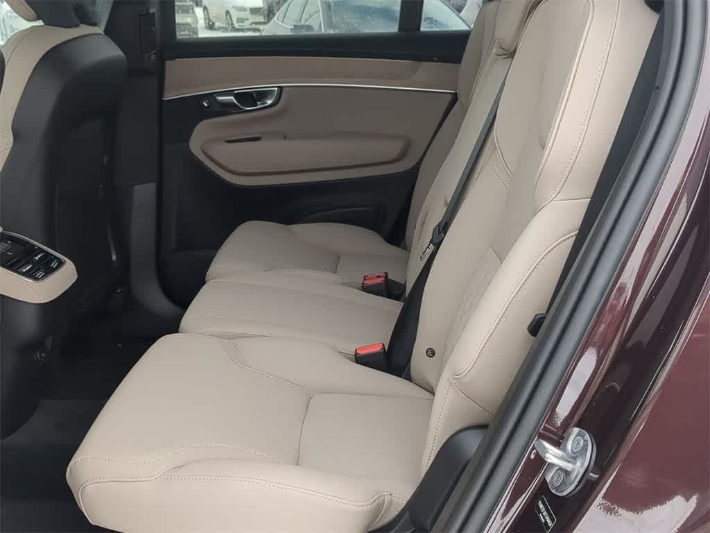 Thumbnail: 2026 Volvo XC90 - 18