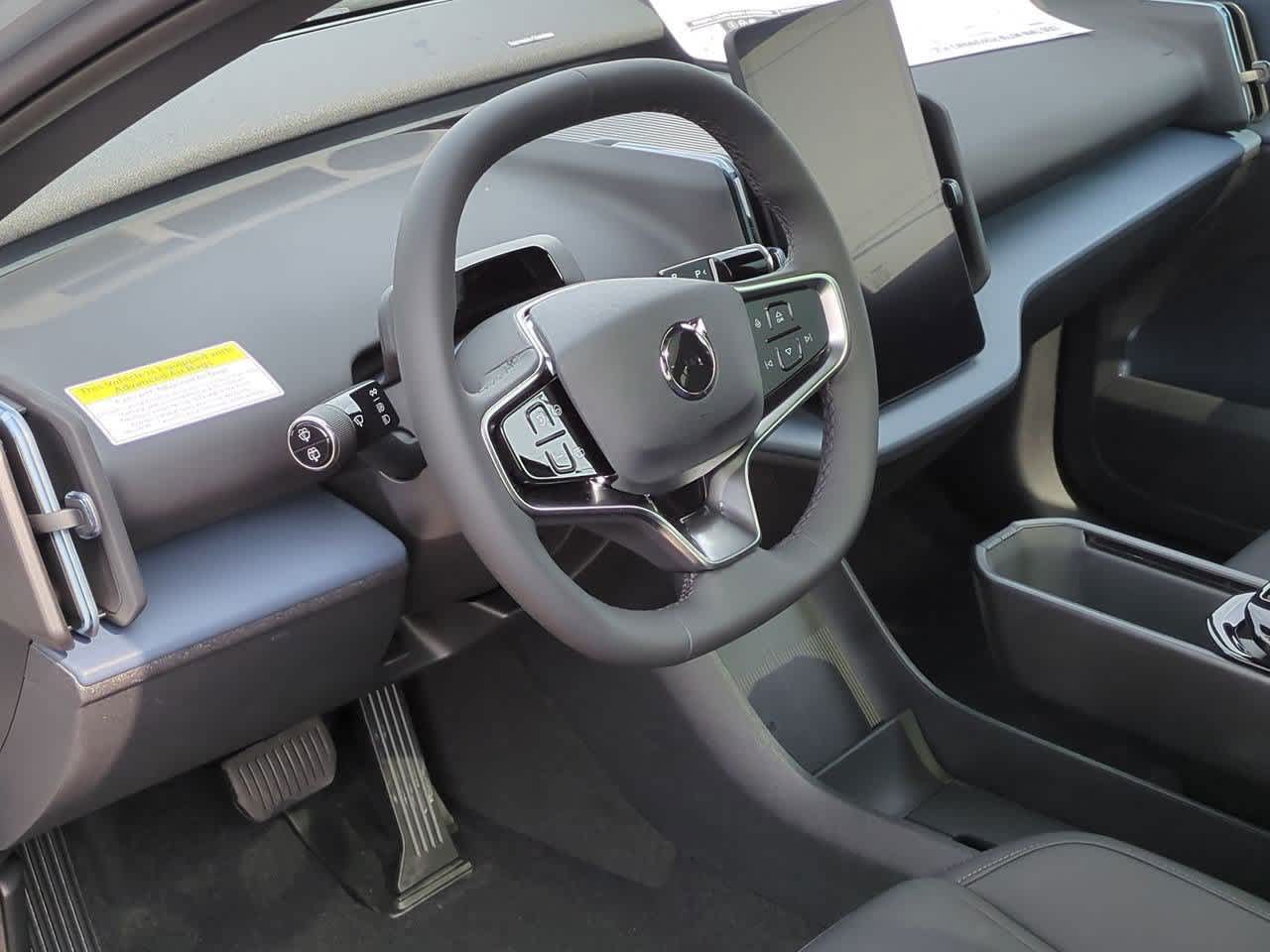 Thumbnail: 2025 Volvo EX30 - 2