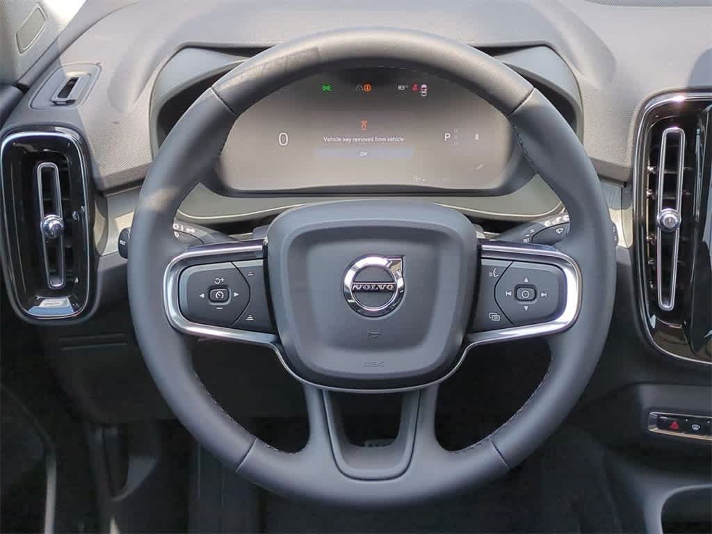 Thumbnail: 2026 Volvo XC40 - 23