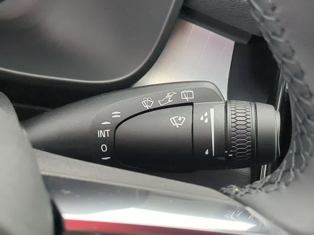 Thumbnail: 2026 Volvo XC40 - 25