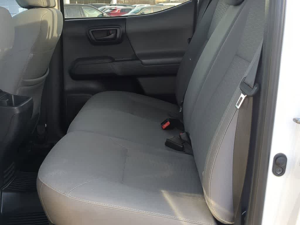 Thumbnail: 2019 Toyota Tacoma - 19