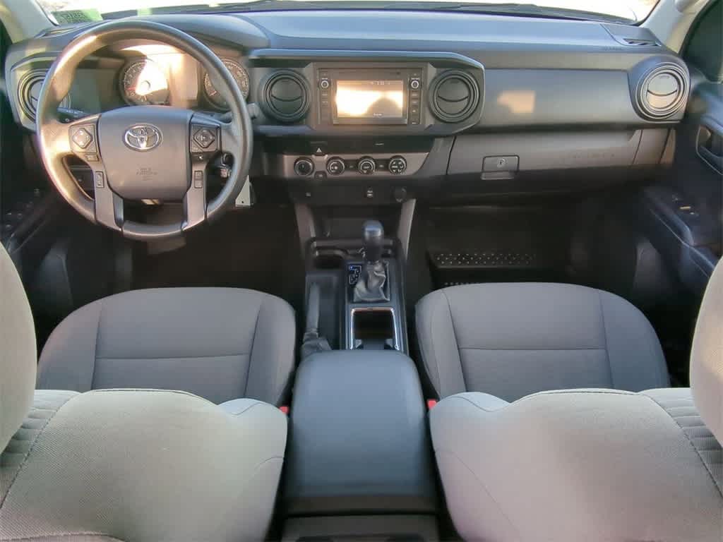 Thumbnail: 2019 Toyota Tacoma - 15