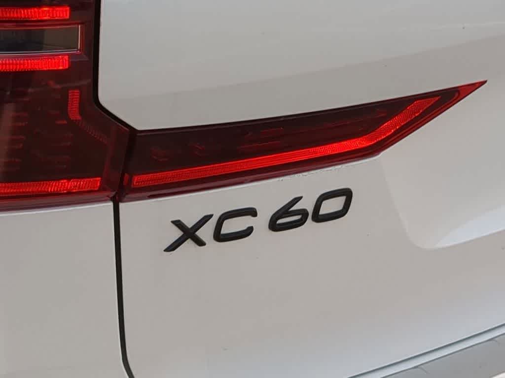 Thumbnail: 2026 Volvo XC60 - 12
