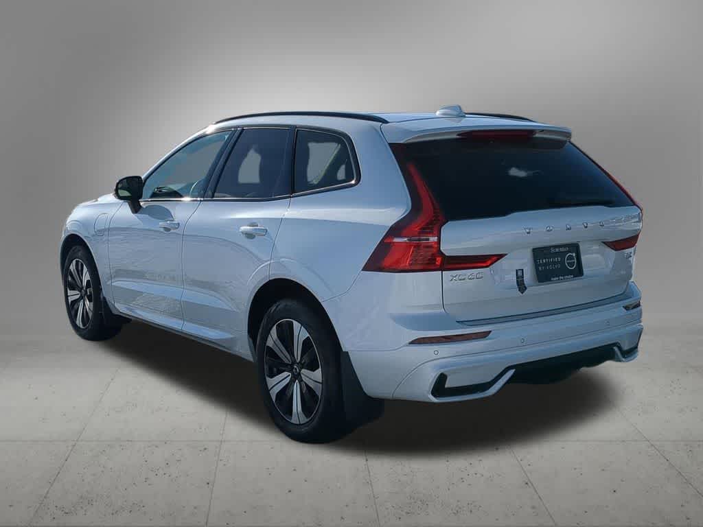 Thumbnail: 2025 Volvo XC60 - 4