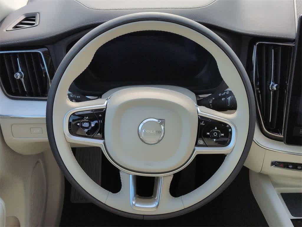 Thumbnail: 2026 Volvo XC60 - 22