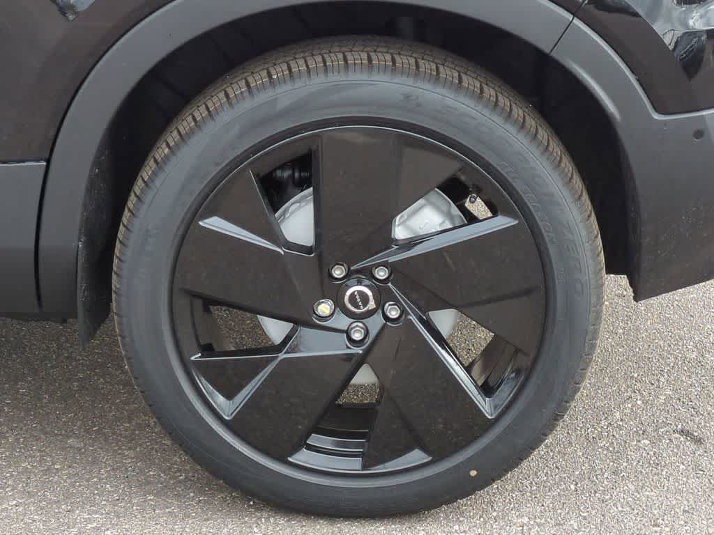 Thumbnail: 2026 Volvo XC40 - 13