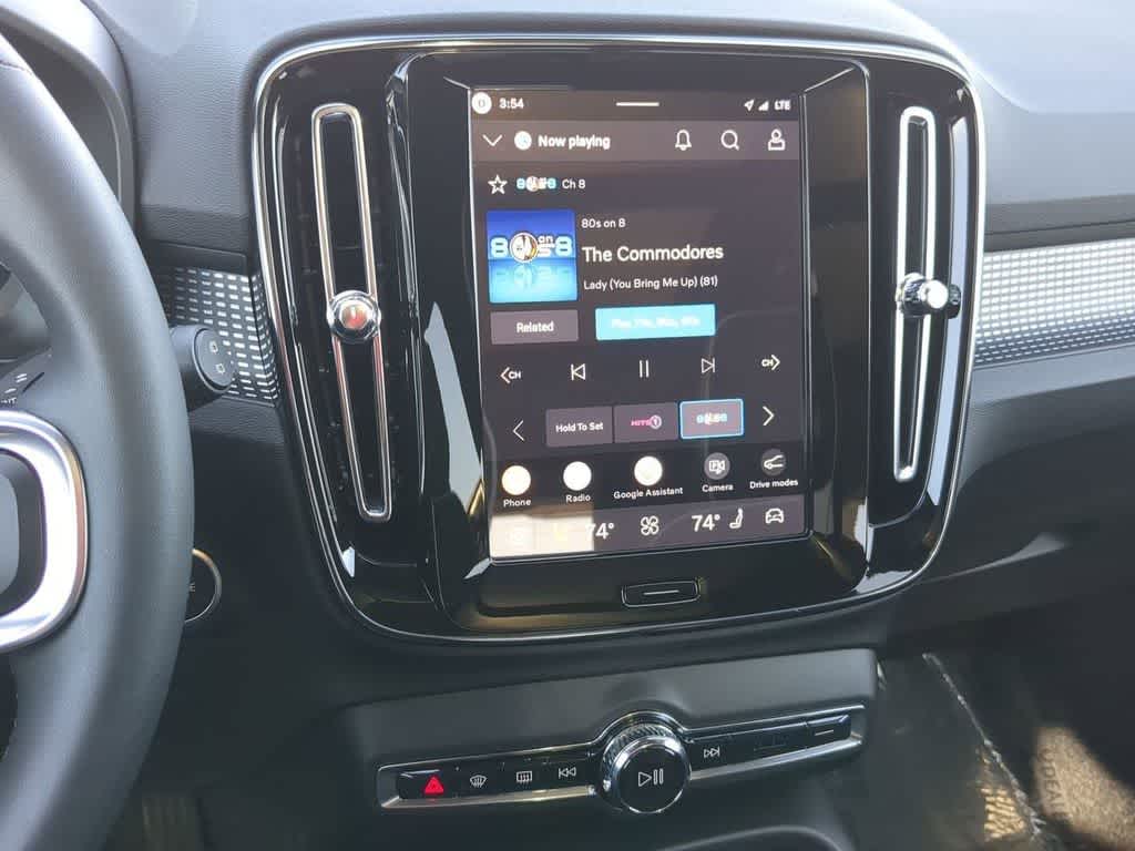 Thumbnail: 2026 Volvo XC40 - 26