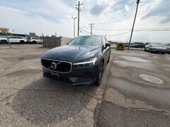 2021 Volvo XC60 T5 Momentum I-4 cyl All-wheel Drive