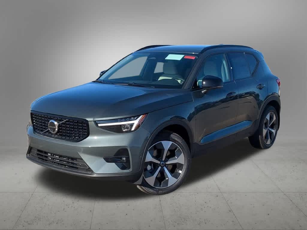 2026 Volvo XC40