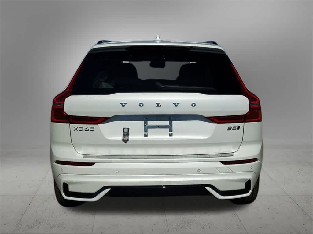 Thumbnail: 2025 Volvo XC60 - 5