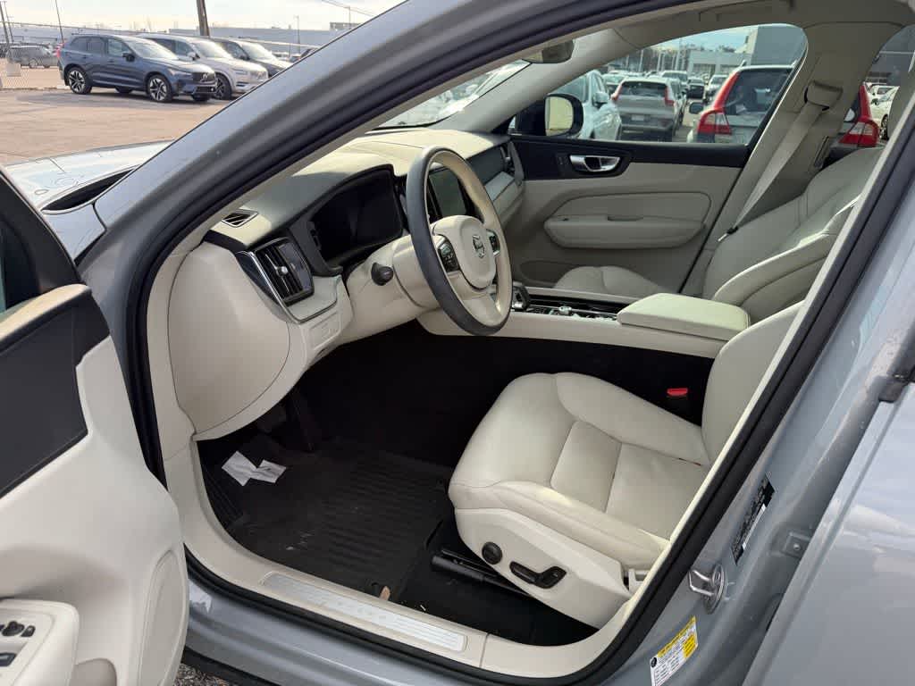 Thumbnail: 2024 Volvo XC60 - 14