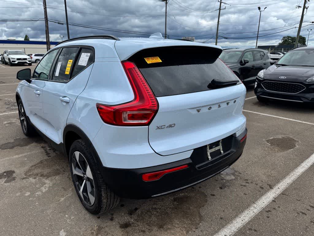Thumbnail: 2026 Volvo XC40 - 7