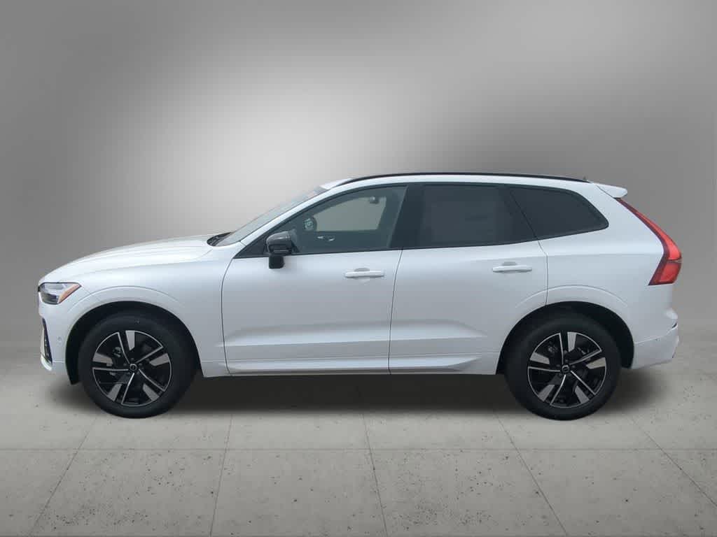 Thumbnail: 2026 Volvo XC60 - 3