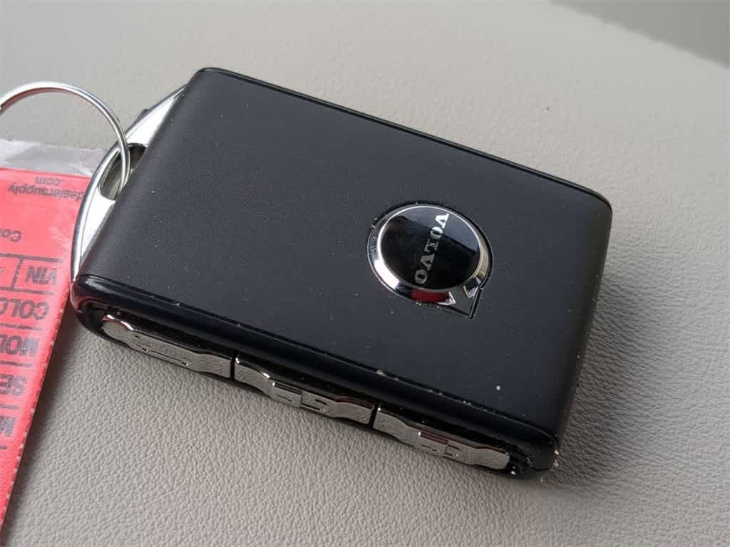 Thumbnail: 2026 Volvo XC90 - 25