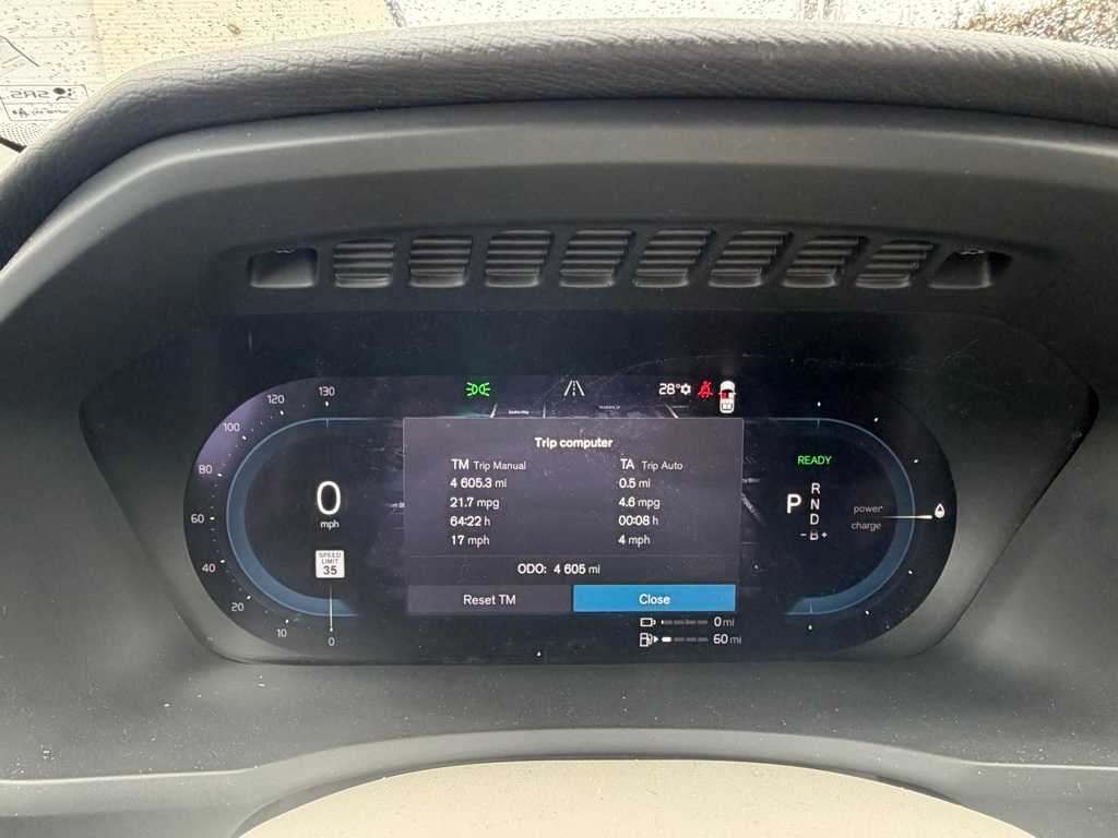 Thumbnail: 2025 Volvo XC90 - 18