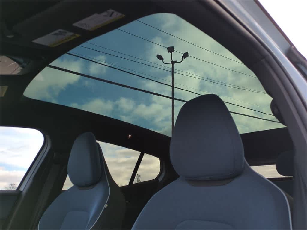 Thumbnail: 2025 Volvo EX30 - 11