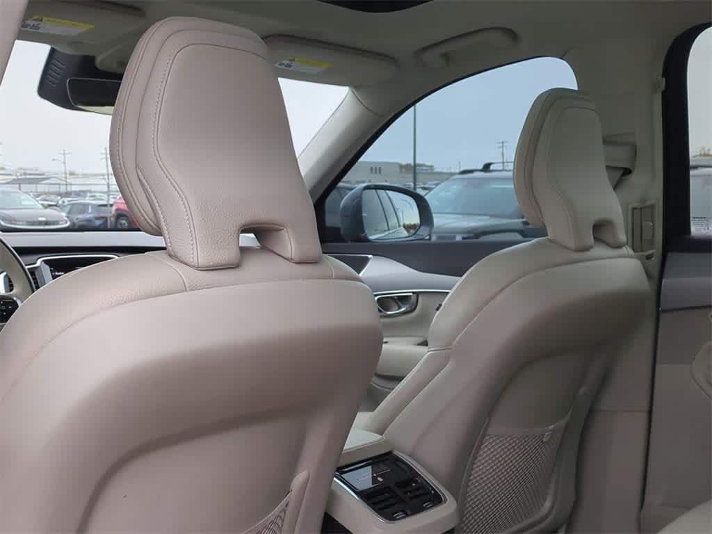 Thumbnail: 2023 Volvo XC90 - 17