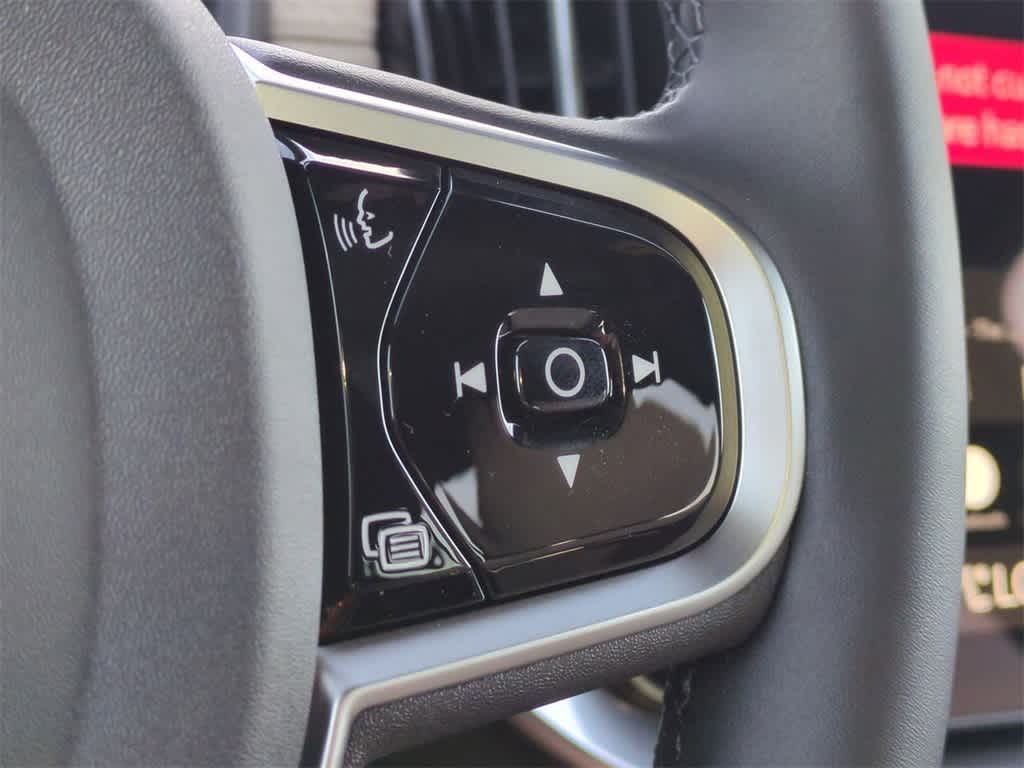 Thumbnail: 2026 Volvo XC90 - 24