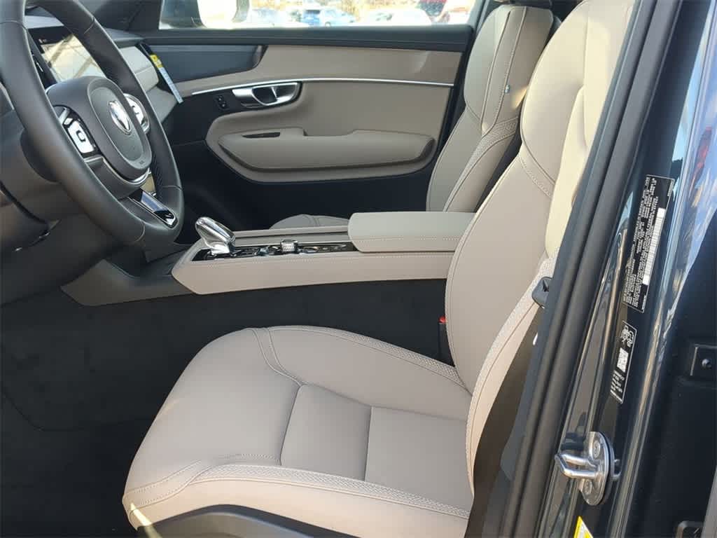 Thumbnail: 2026 Volvo XC90 - 15