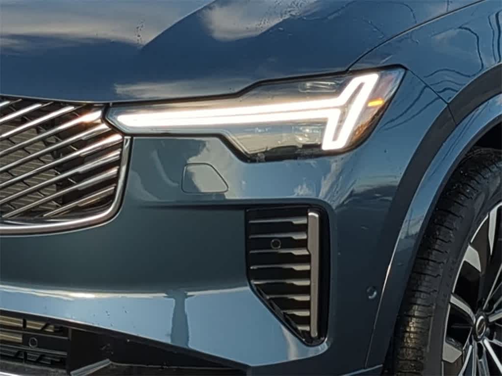 Thumbnail: 2026 Volvo XC90 - 10