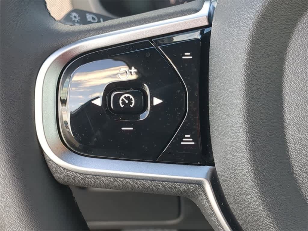 Thumbnail: 2026 Volvo XC90 - 24